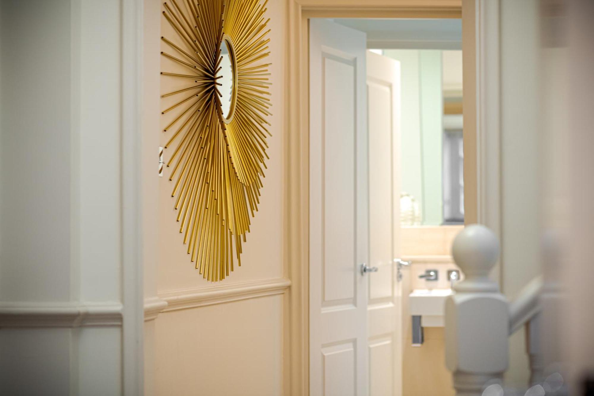 Modern 3 Bedroom Luxury House With Garage In Central London Bagian luar foto