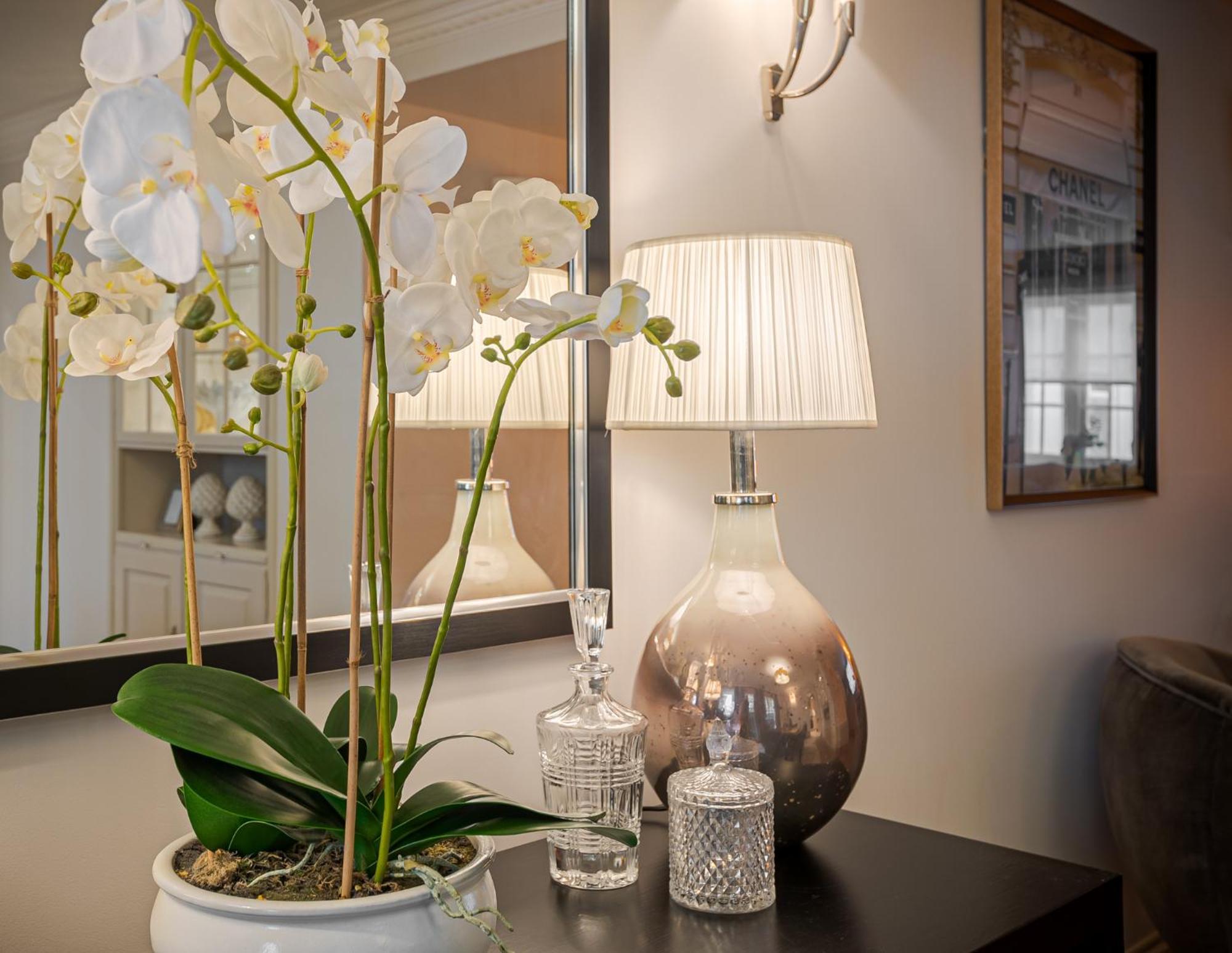 Modern 3 Bedroom Luxury House With Garage In Central London Bagian luar foto