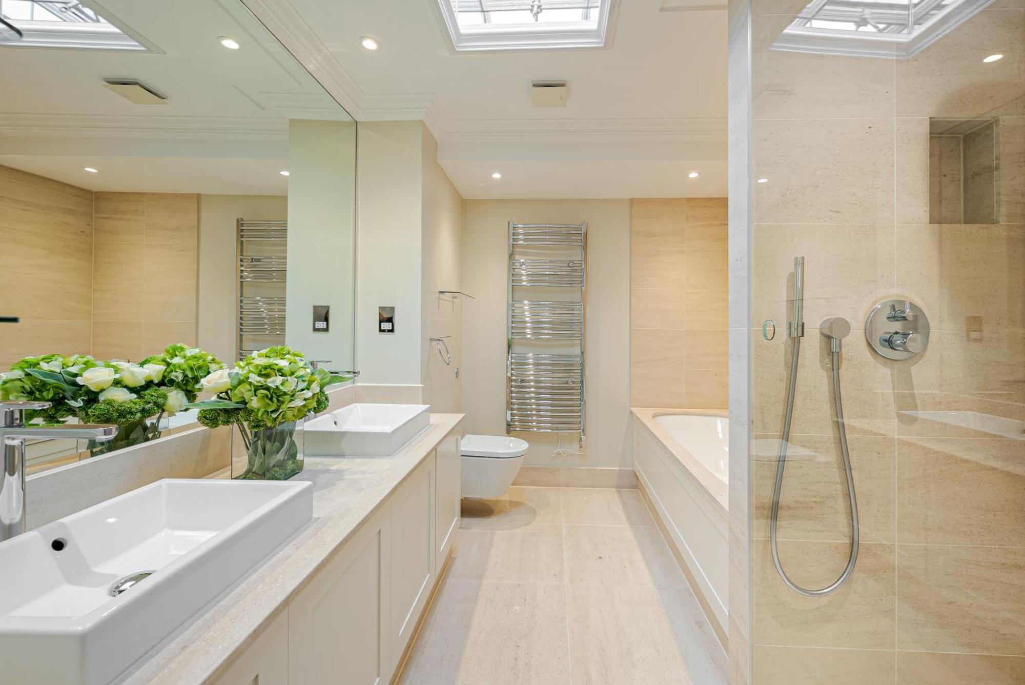 Modern 3 Bedroom Luxury House With Garage In Central London Bagian luar foto