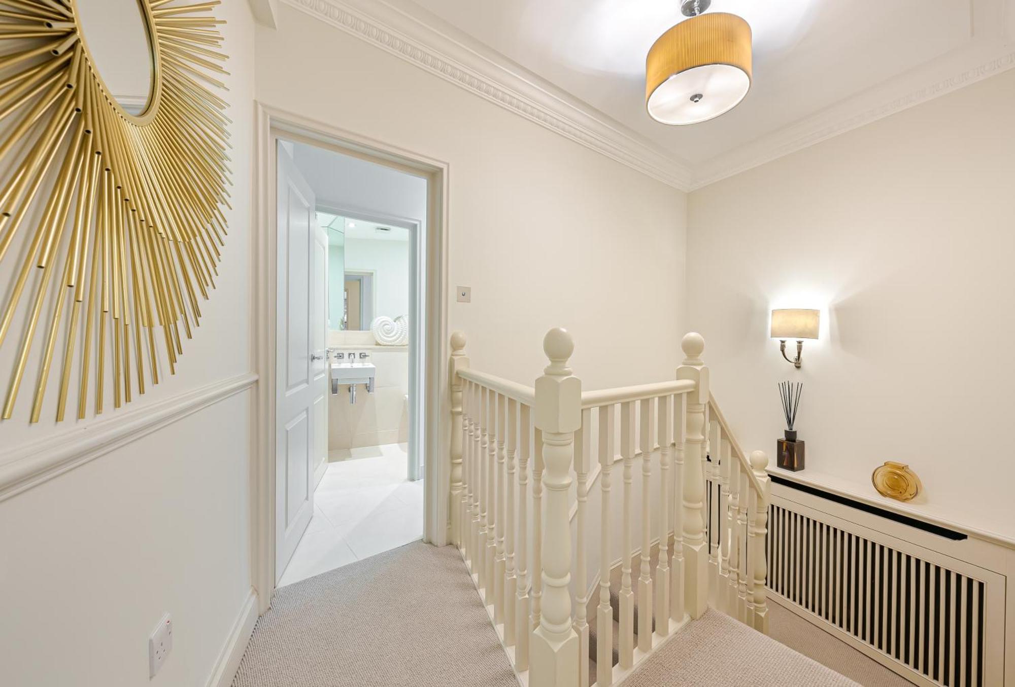 Modern 3 Bedroom Luxury House With Garage In Central London Bagian luar foto